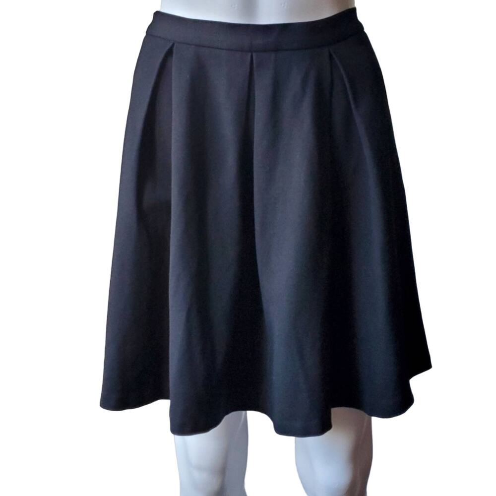 Vince Camuto Skirt Size 2P Pleated Skater Dark Academia Business Casual Office